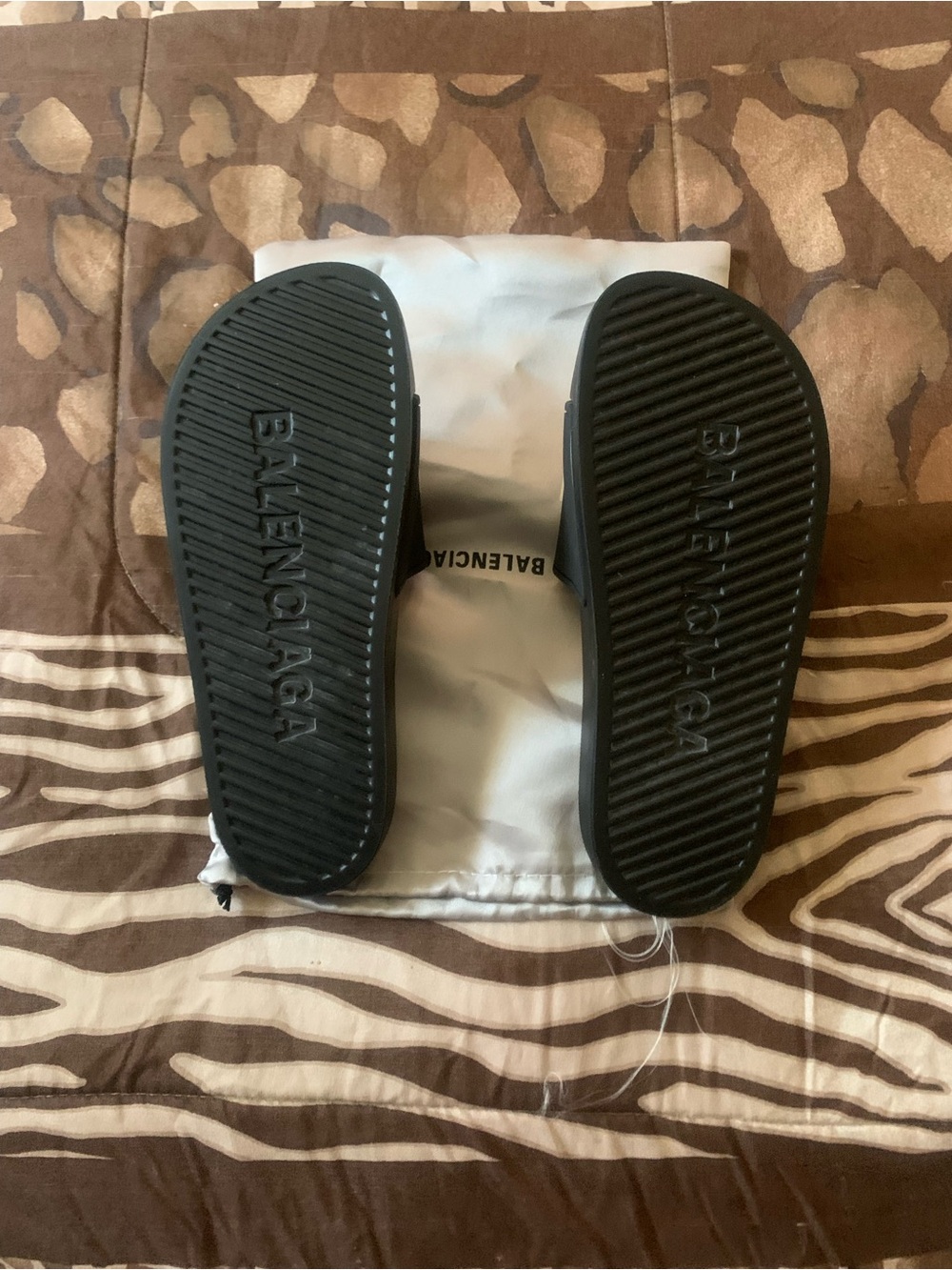 Balenciaga White Branded Drawstring Dust Bag - Picture 2 of 5